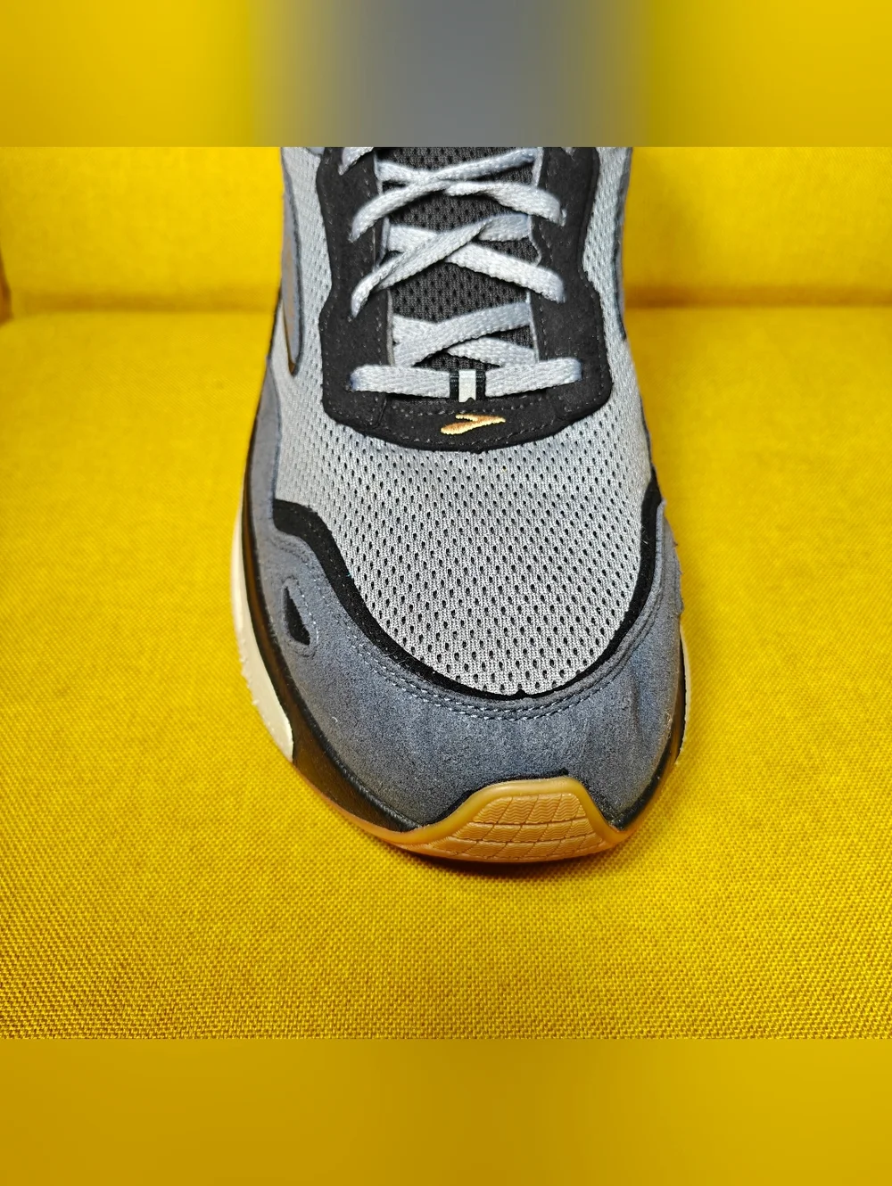 Brooks Ghost Max SE Black Primer Biscuit Athletic Running Sneaker Men's Shoe 14D - Picture 5 of 9